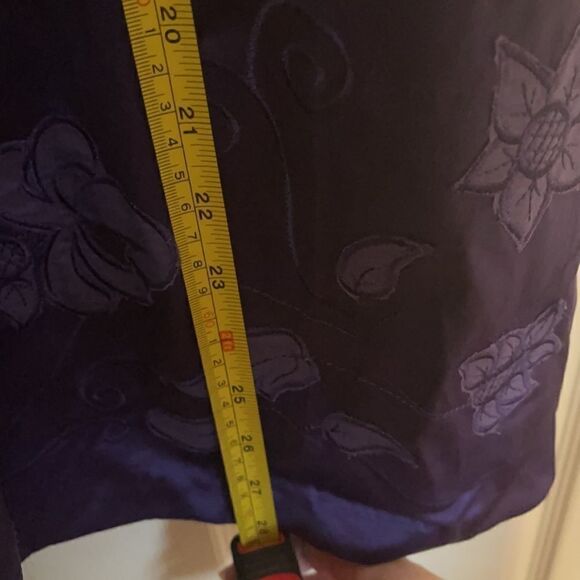 Lucy Paris Satin  Flower Dress Purple Size Large NWT - Picture 10 of 10